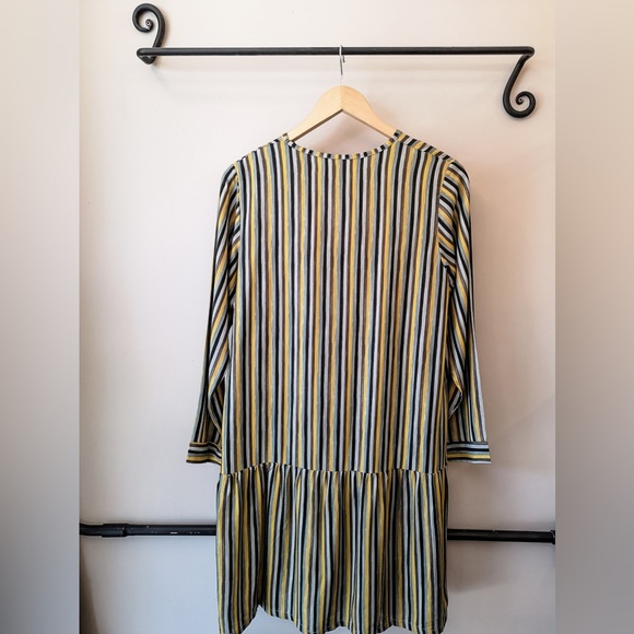 🐠PAN🐠 Striped Shift Dress / Size Small - Picture 2 of 8